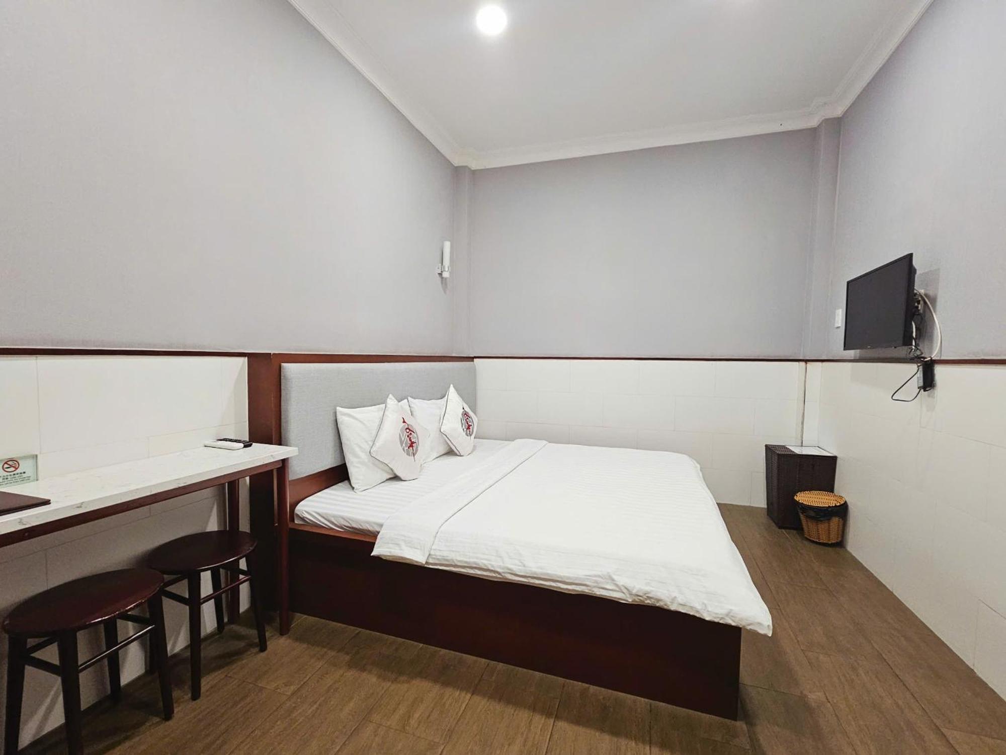 Khách sạn Hoa 2*